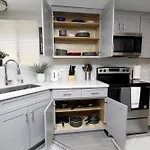 Entire Magill House By Riverpark
