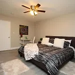 Entire Magill House By Riverpark