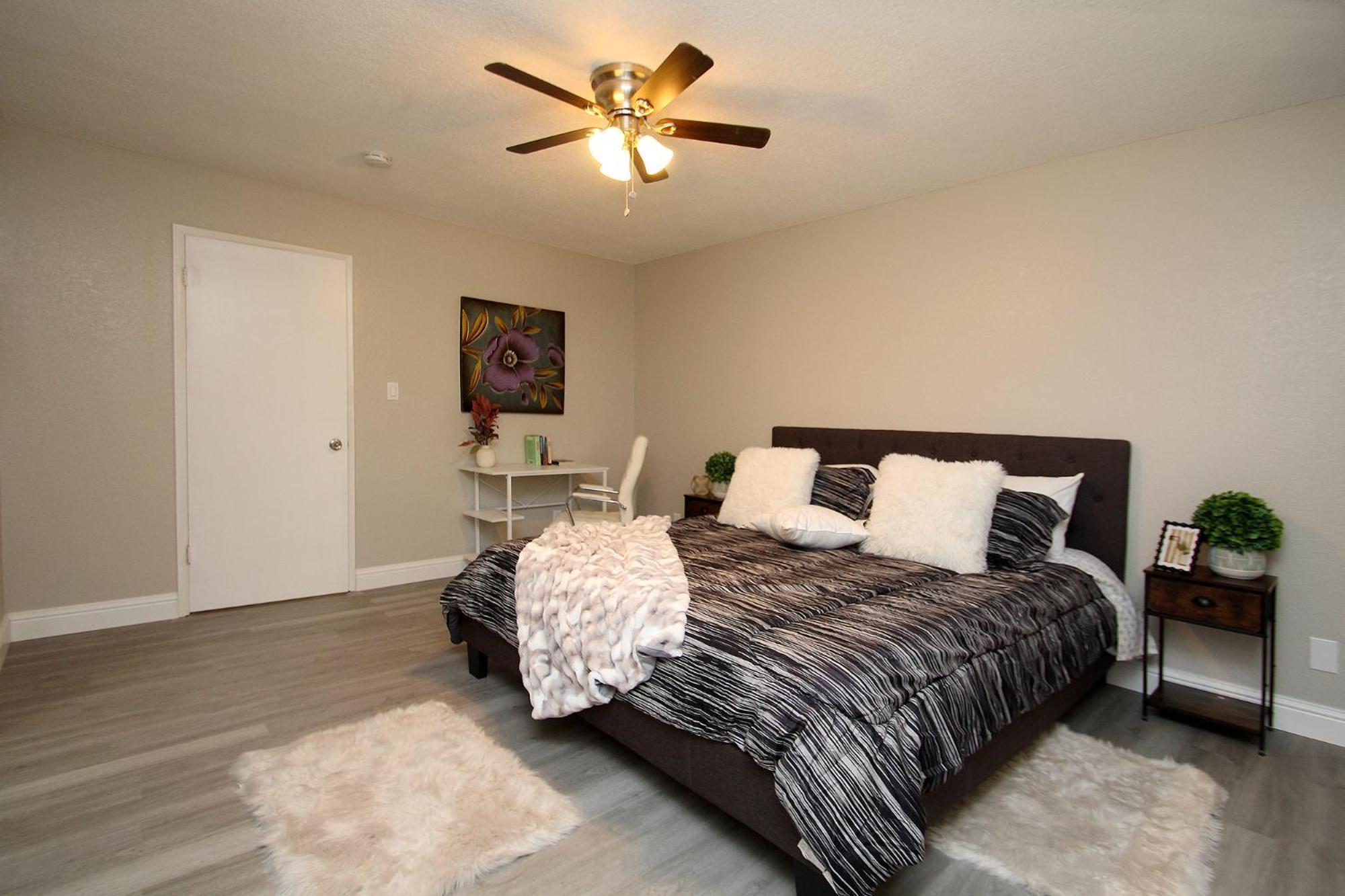 Entire Magill House By Riverpark Holiday home Fresno