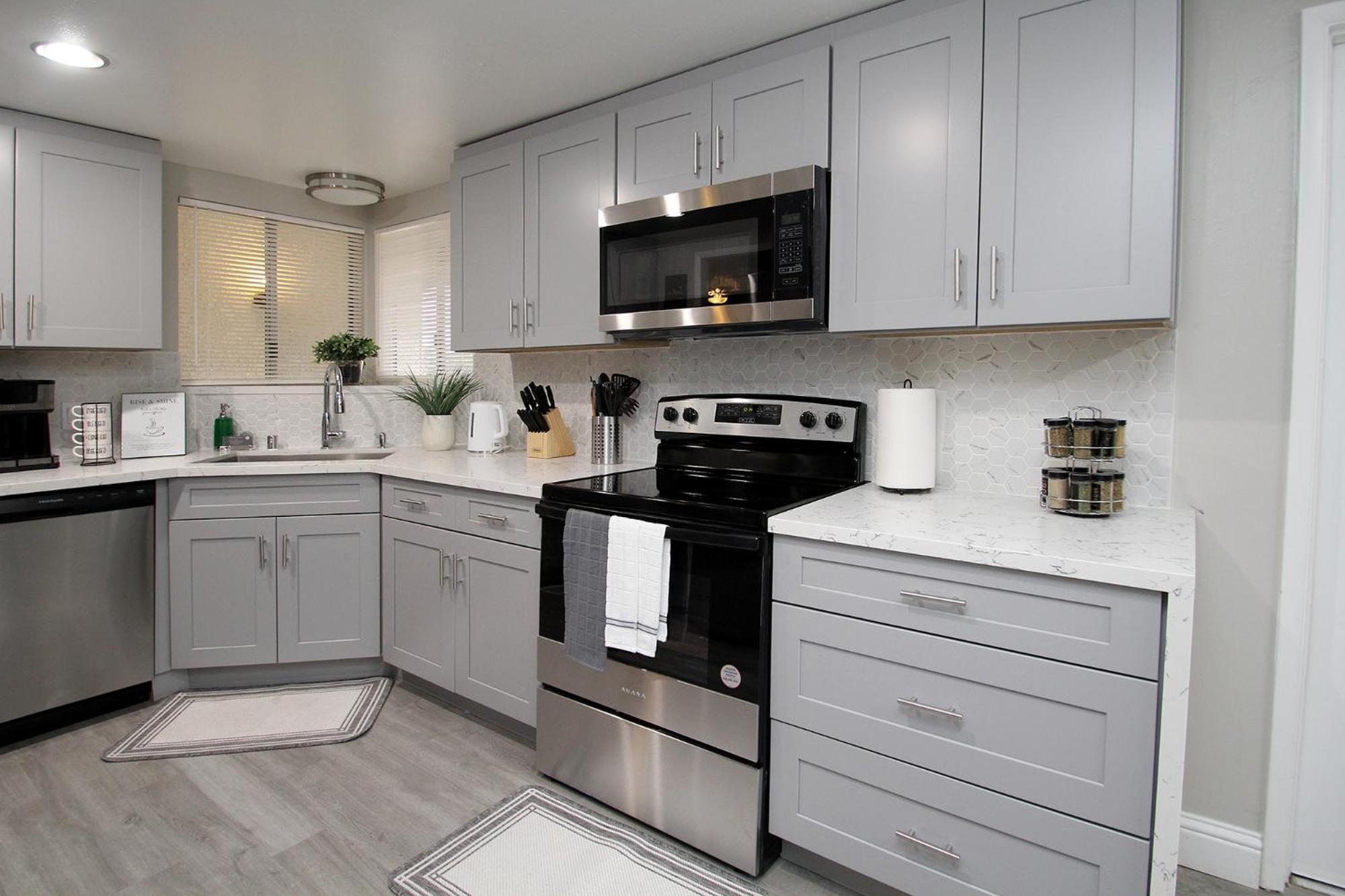 Entire Magill House By Riverpark * Fresno
