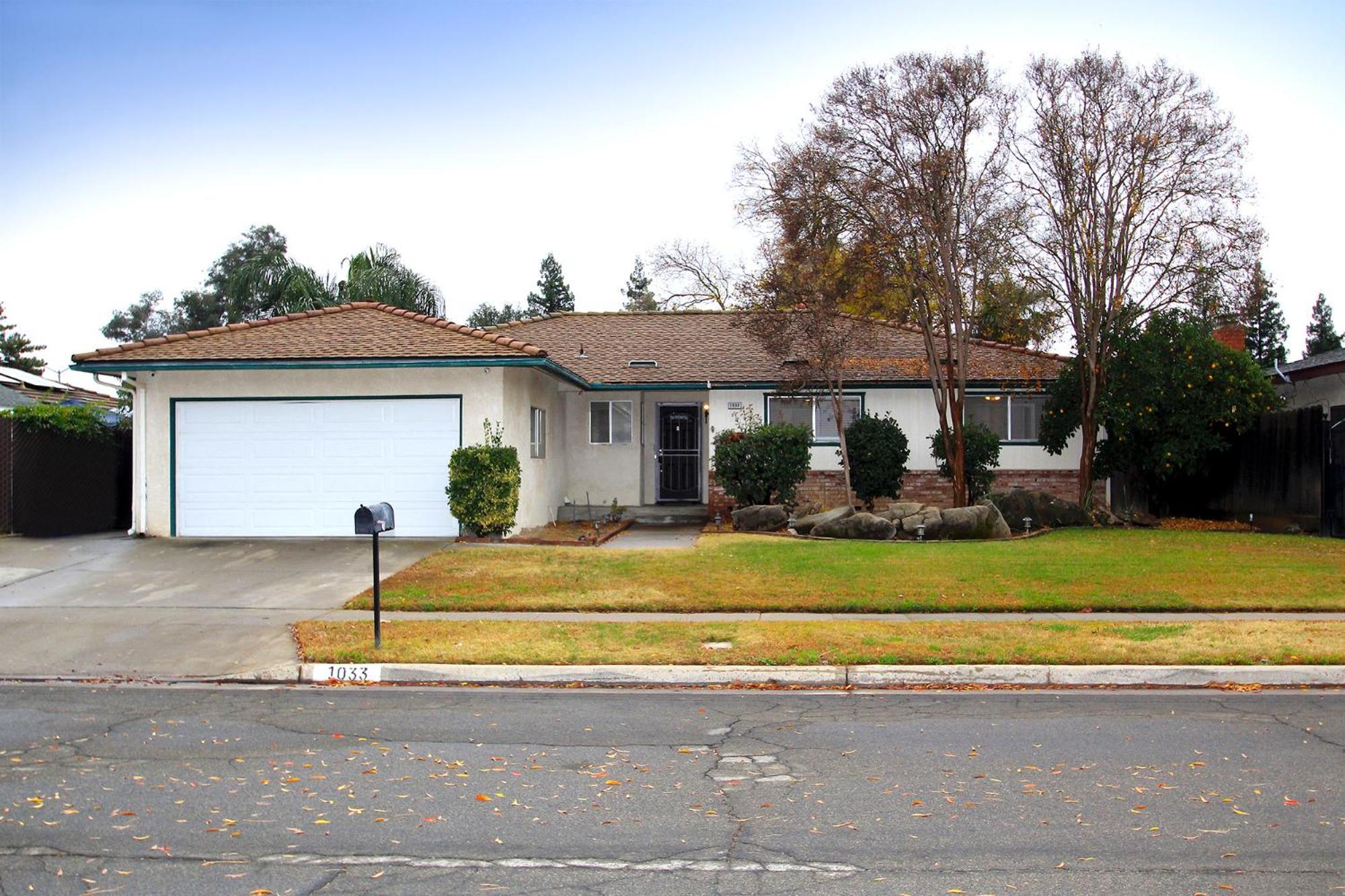 Entire Magill House By Riverpark * Fresno